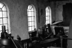 Historische Fenster im ehemaligen Hobel & Sägewerk Müller, die vor dem Abriss gerettet wurden