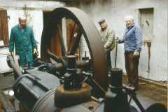 Demontage der Dampfmaschine 1998 im Säge & Hobelwerk Müller