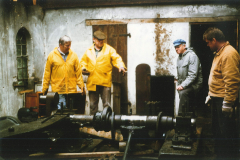 Demontage der Dampfmaschine 1998 im Säge & Hobelwerk Müller