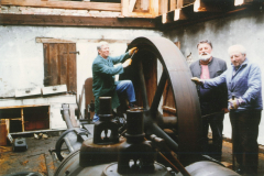 Demontage der Dampfmaschine 1998 im Säge & Hobelwerk Müller