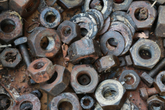 Zwischenlagerung der Dampfmaschine mit den Einzelteilen in Reetze bei Siegfried Treichel